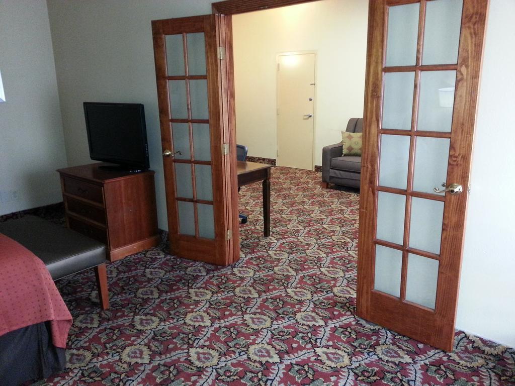 Holiday Inn Shreveport Downtown By Ihg Room photo